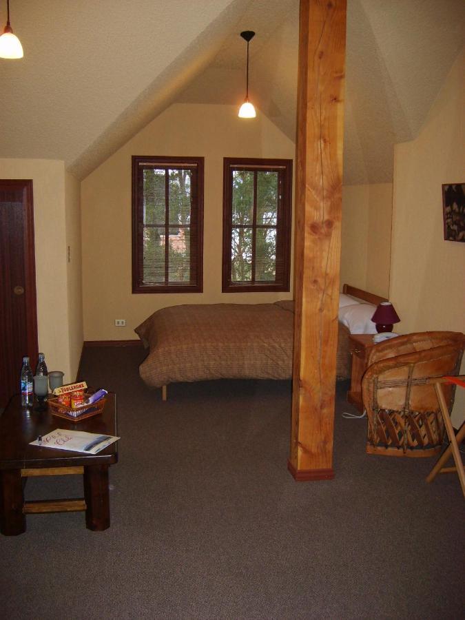 Yan Kee Way Lodge Bungalow プエルト・バラス エクステリア 写真