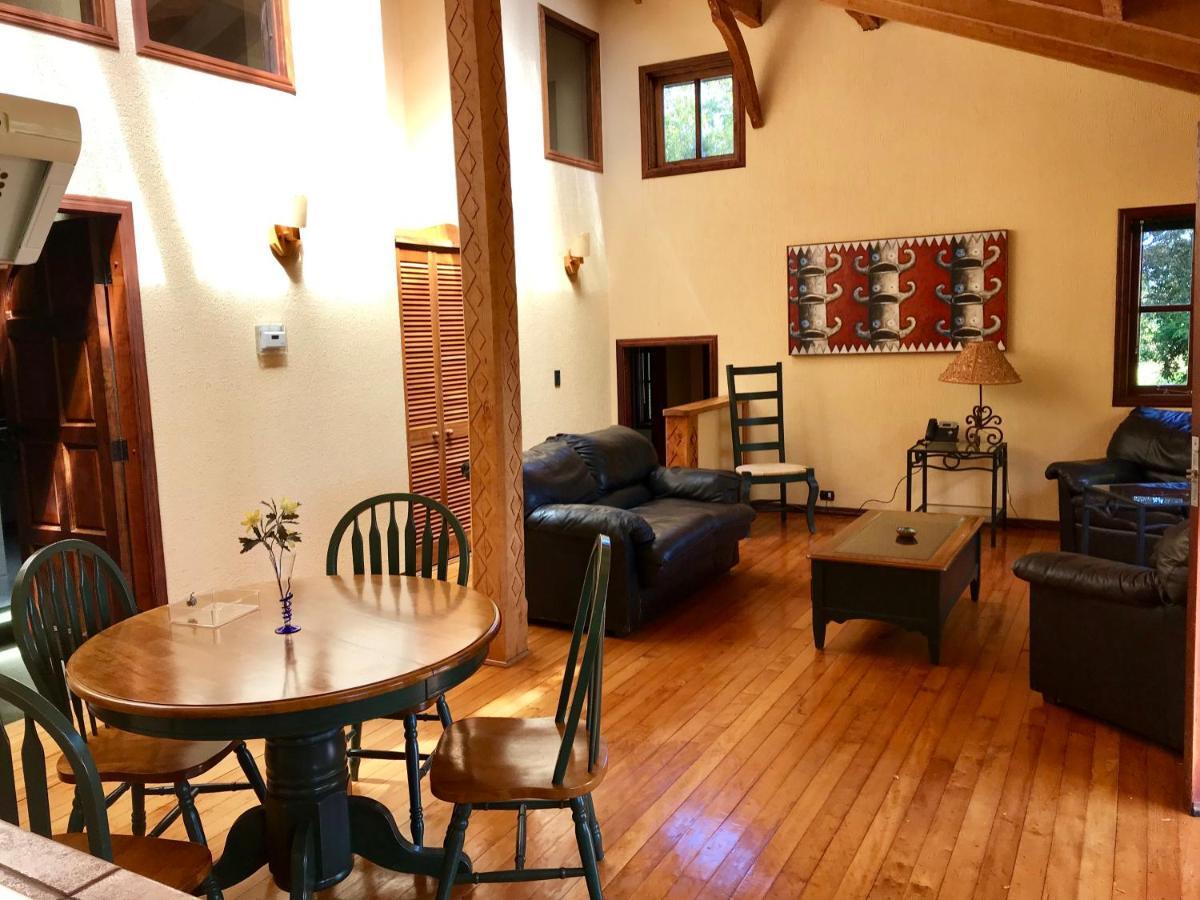 Yan Kee Way Lodge Bungalow プエルト・バラス エクステリア 写真