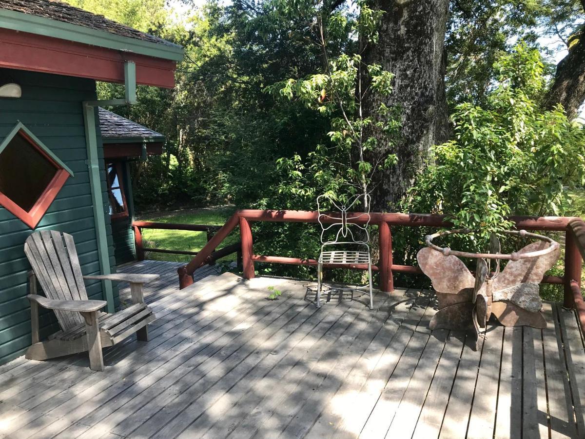 Yan Kee Way Lodge Bungalow プエルト・バラス エクステリア 写真