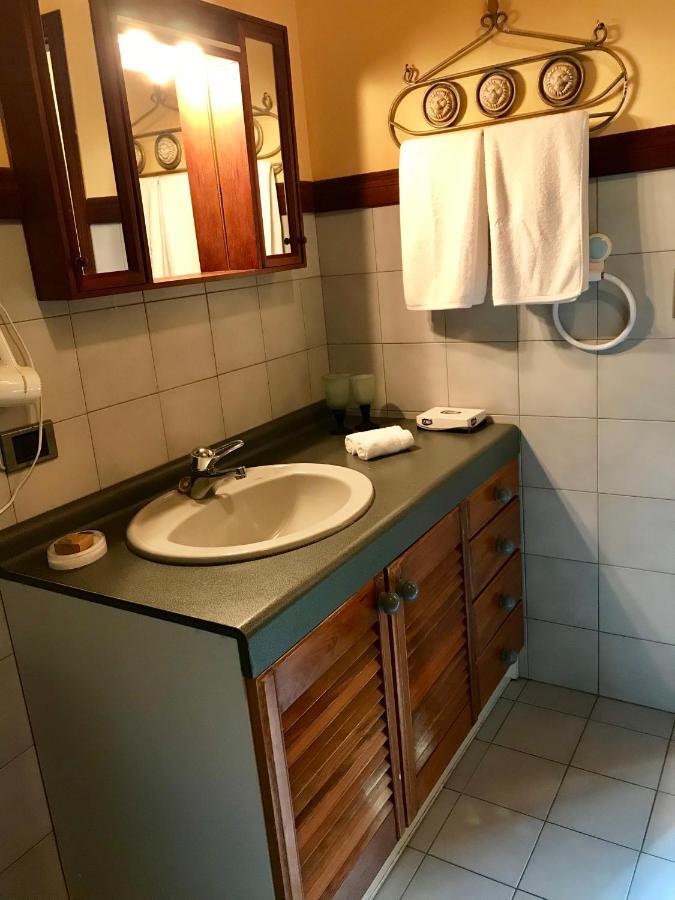 Yan Kee Way Lodge Bungalow プエルト・バラス エクステリア 写真